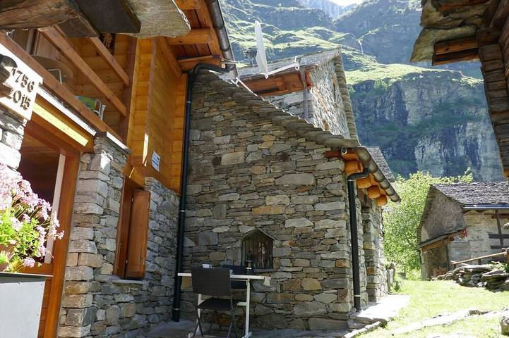 Location de vacances pour 2 personnes, avec Balcon en Suisse