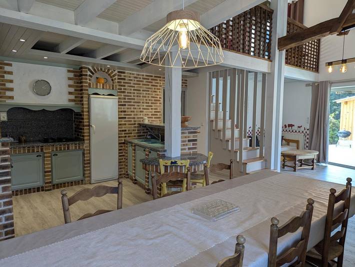 Gîte pour 6 personnes, avec terrasse ainsi que jardin et piscine en Charente - 2
