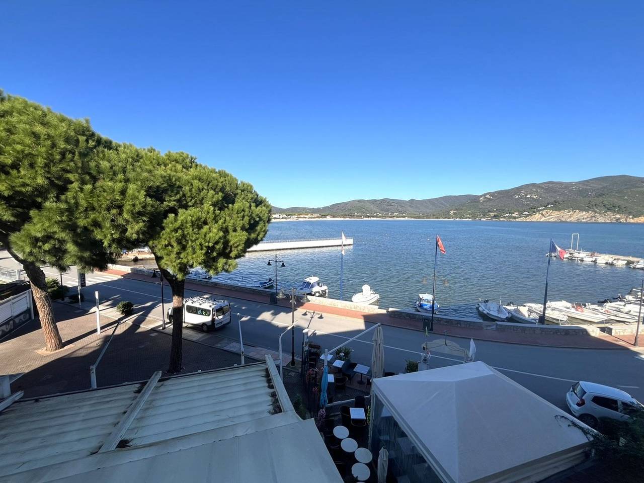 Apartamento entero, App.Ti Lungomare Seafront - Lungomare Seafront 6 Posti-Lungomare Seafront 6 Posti in Spiaggia di Marina di Campo, Marina di Campo
