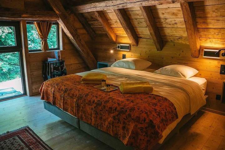 Location de vacances pour 4 personnes, avec jardin ainsi que terrasse et jacuzzi à Guebwiller - 2