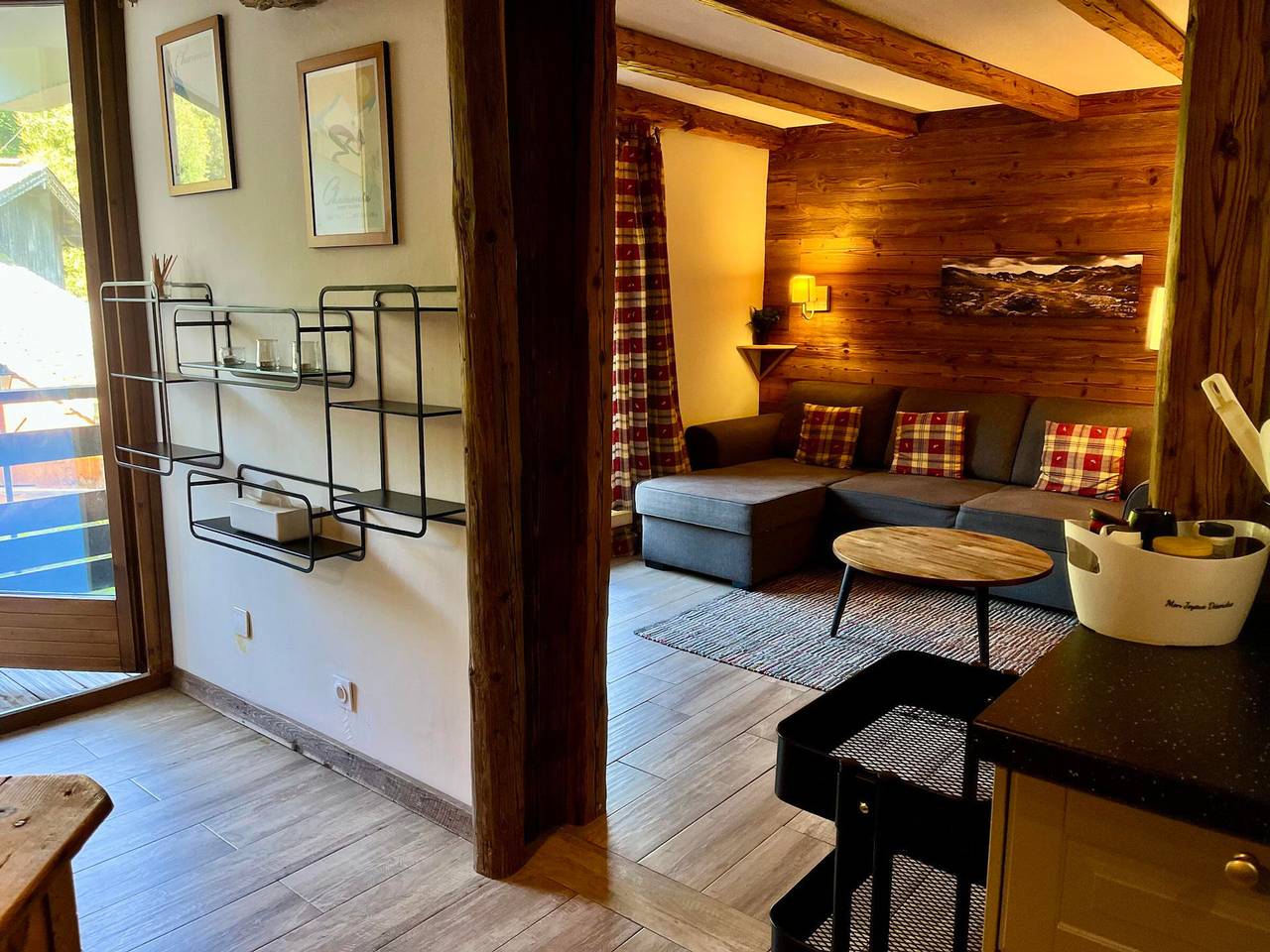 Entire apartment, Charming T3 apartment in Morillon 1100, balcony, near slopes in Station de Morillon, Grand Massif