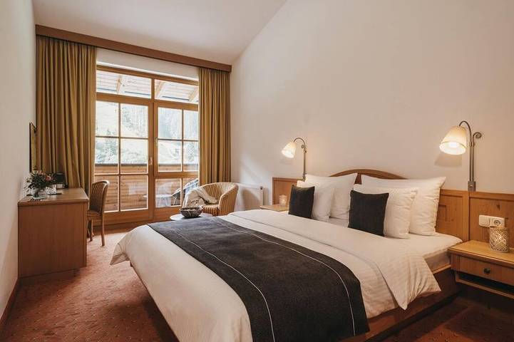 Ferienhaus für 2 Personen, mit Sauna und Pool sowie Garten in Zell am See - 2