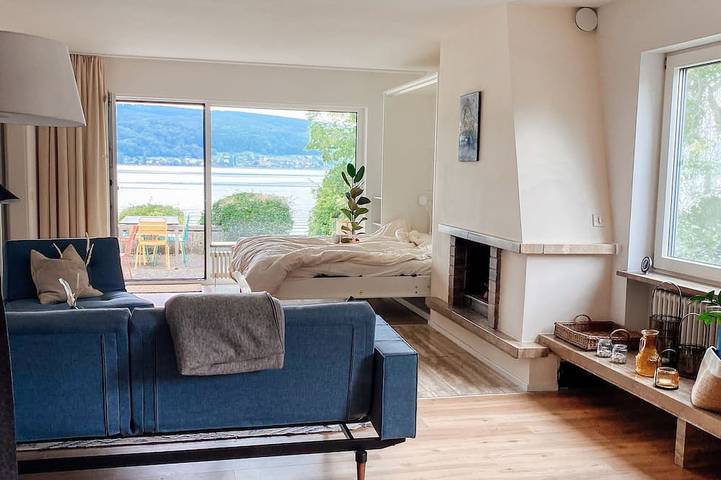 Ganze Wohnung, Fewo Findling direkt am See mit eigenem Strand,  tollem Seeblick und Terrasse in Reichenau, Untersee