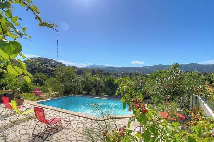 Location de vacances pour 2 personnes, avec terrasse et piscine à Santa-Maria-Siché - 3