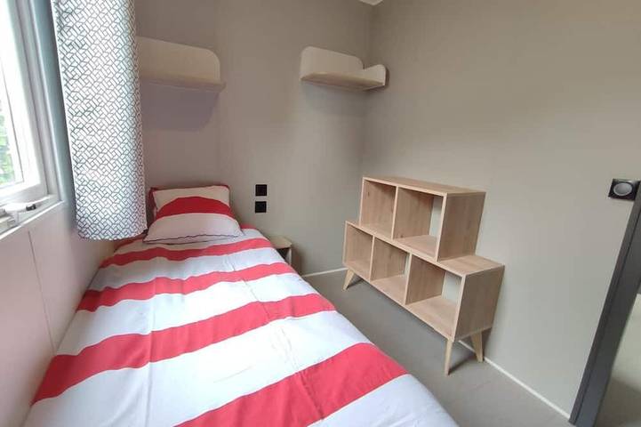 Location de vacances pour 3 personnes, avec piscine et terrasse à Vittefleur - 4