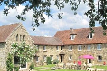 Gîte pour 15 personnes, avec jardin à Saint-Cyr-sur-Morin
