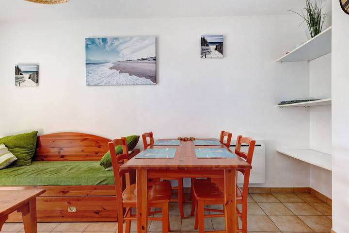 Apartamento entero, Apartamento 'Chez Coco Avec Piscine' con Wi-Fi in Soulac-sur-Mer, Parque natural regional del Médoc
