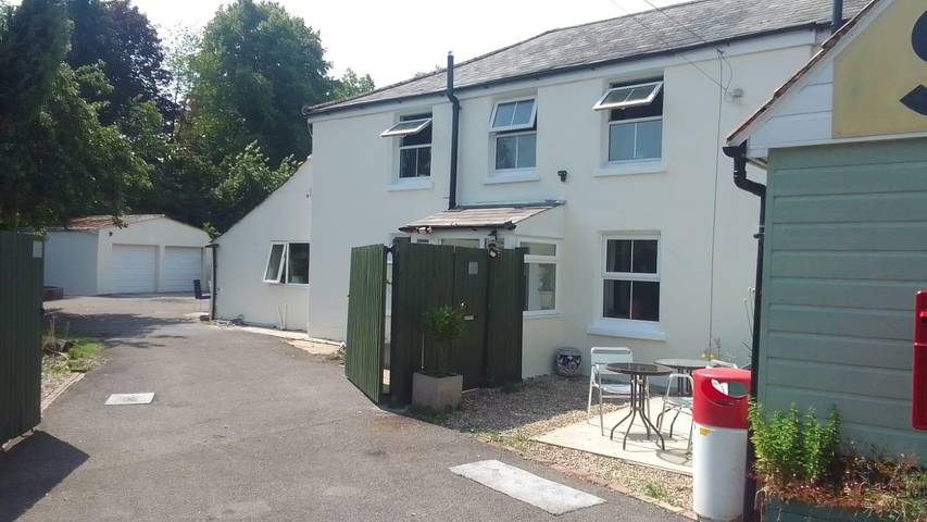 Holiday rental for 8 people, with garden, child-friendly in Dorset