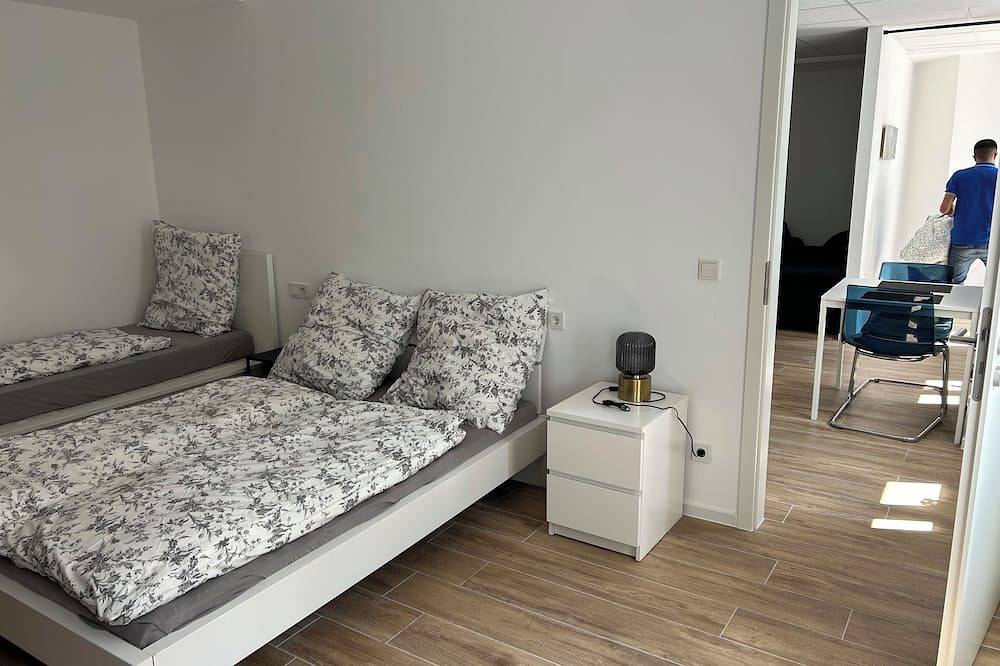 Entire apartment, 2 Zimmer Wohnung im Eg Neubau in Trier, Moseleifel