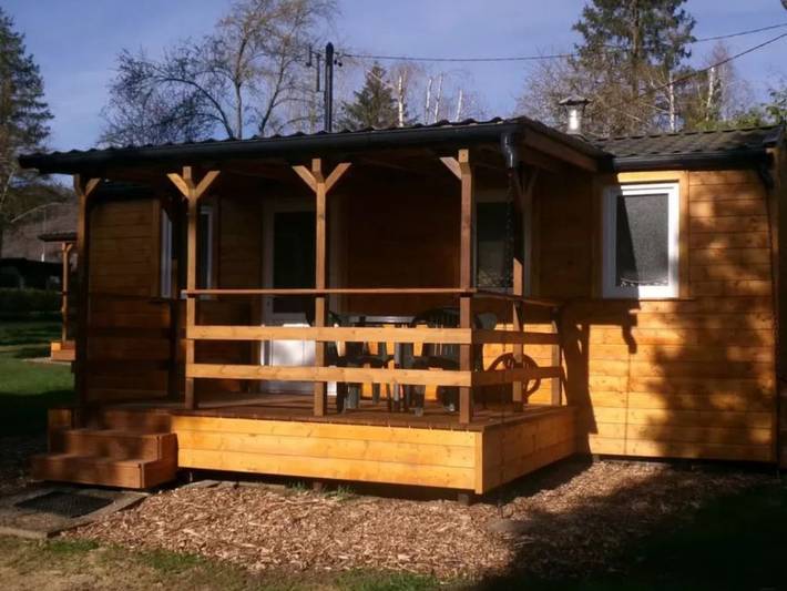 Camping pour 4 personnes, avec Terrasse