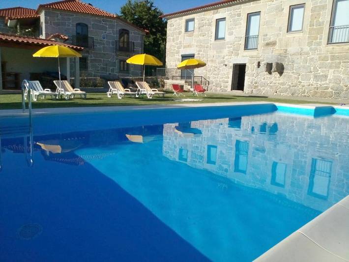 Maison d’hôte pour 4 personnes, avec Balcon et Terrasse ainsi que Jardin et Piscine dans Póvoa de Lanhoso