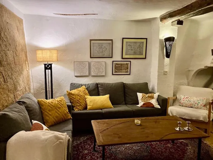 Ferienhaus für 9 Personen, mit Pool und Garten, kinderfreundlich - 1
