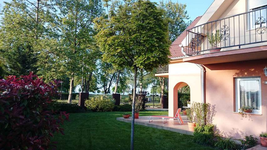 Ganze Ferienwohnung, Ferienwohnung in der unmittelbarer Nähe vom Strand in Szantod, Balaton Region