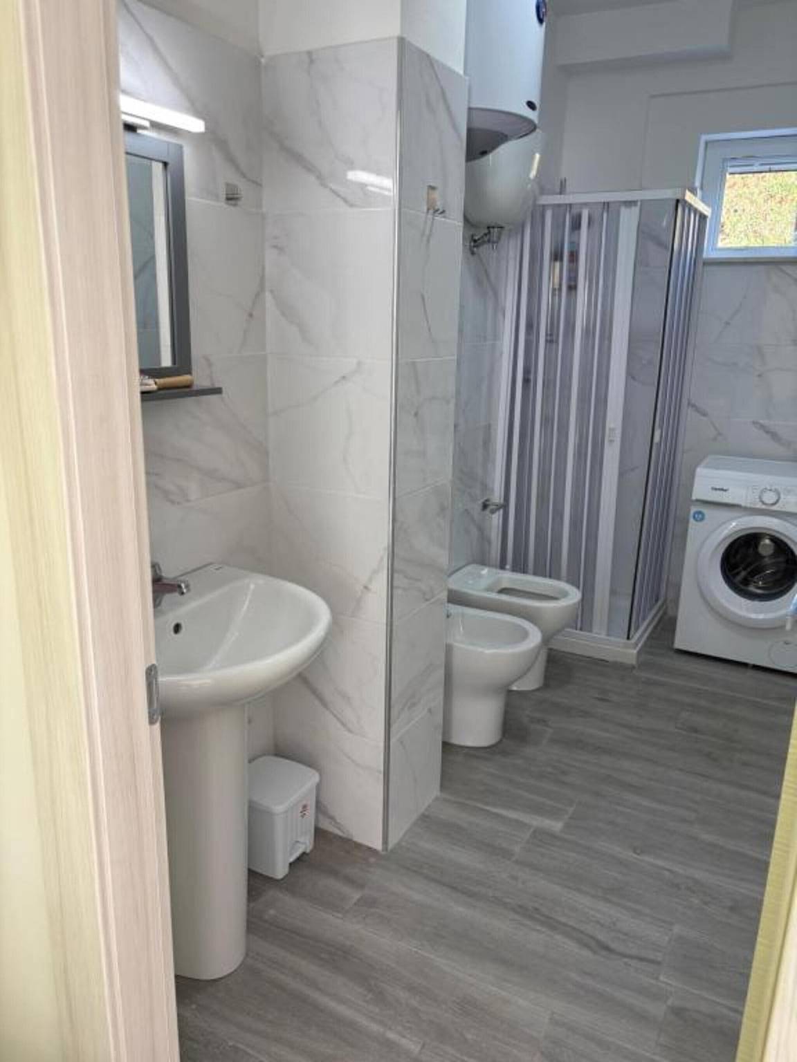 Appartement entier, Appartement 'Betastar Residence - Bilo E' avec piscine partagée, Wi-Fi et climatisation in Nocera Terinese, Province de Catanzaro