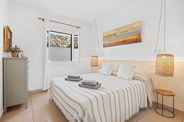Apartamento entero, Apartment with 3 Bedroom - great seaview in Fornells, Es Mercadal