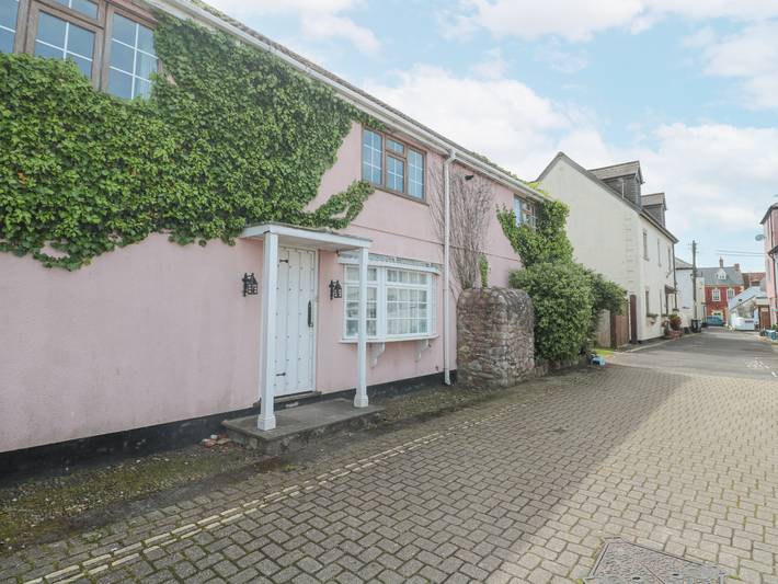 Cottage for 8 people, with Balcony and Garden in Watchet