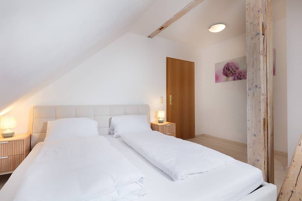 Ganze Wohnung, Moderne Ferienwohnung in Lauscha, nahe Rennsteig und Skiarena Silbersattel. in Lauscha, Rennsteig