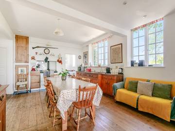 Holiday Rental for 12 People in Sidmouth, Devon, Photo 3