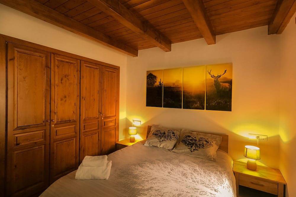 Entire apartment, Apartment Ideal For Families in es Bòrdes, Catalan Pyrenees