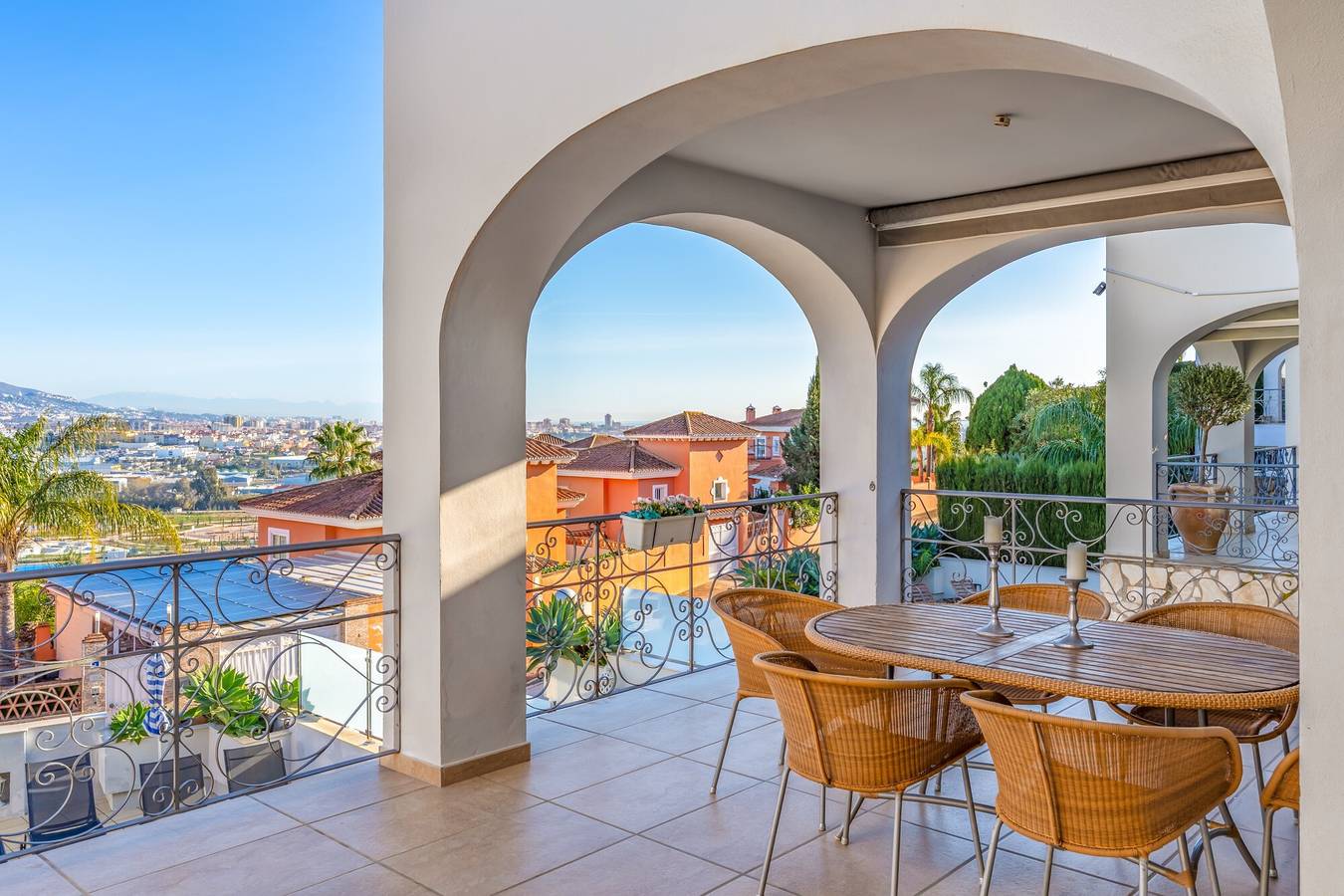 Spacious and elegant villa heated pool v214 in Mijas Costa, Mijas