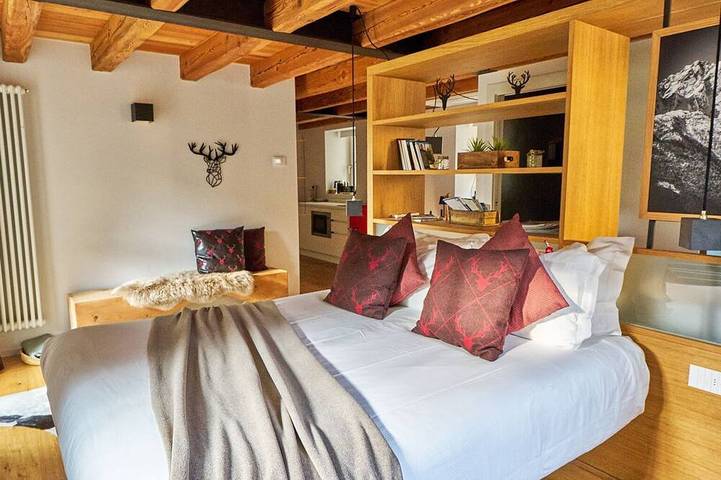 Appartamento intero, Ledù - Cozy cuddle nest in the Bottonera casa vacanza with open room design in Chiavenna, Alpi del Bernina