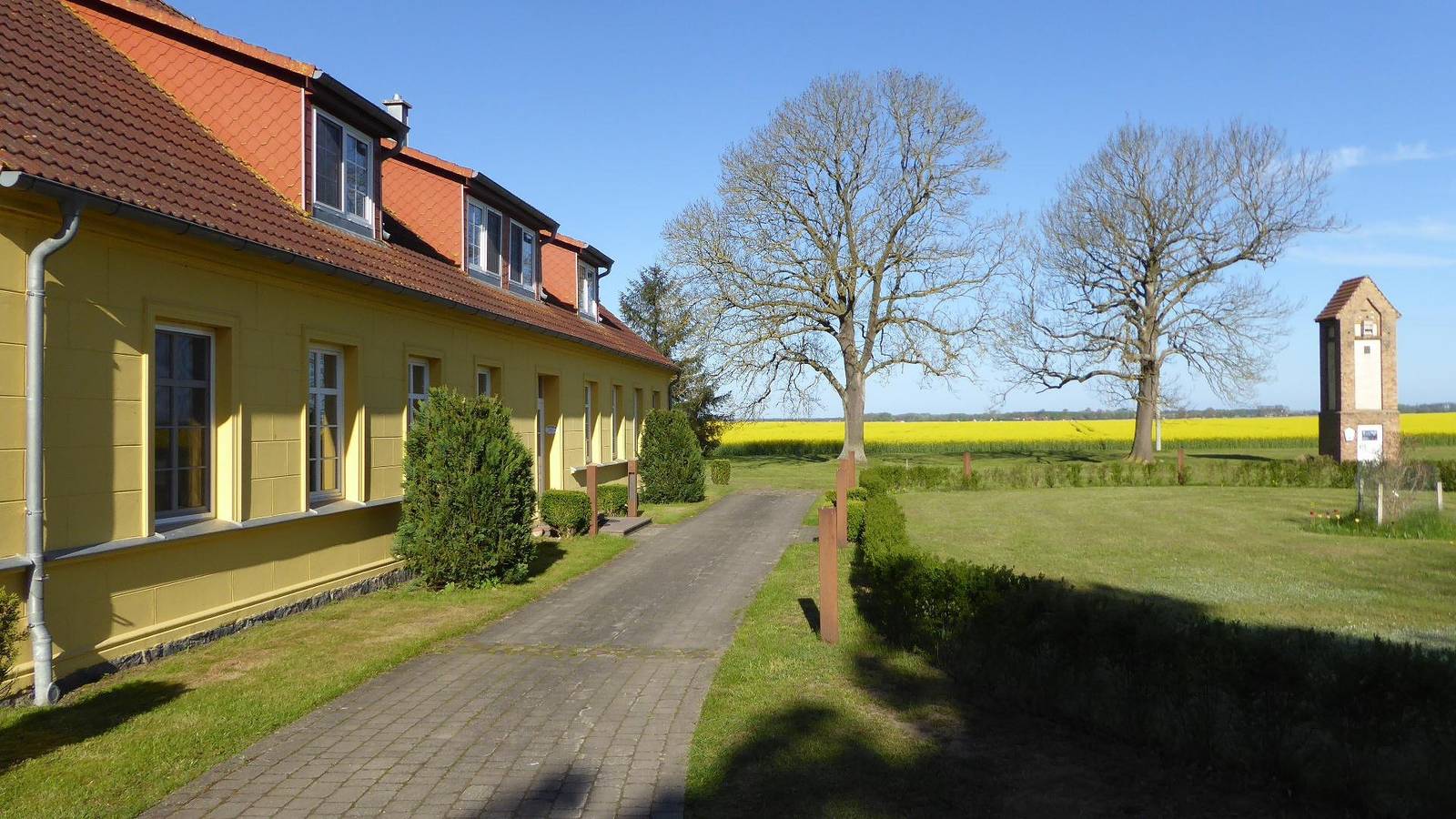Ganze Ferienwohnung, Hochwertige Ferienwohnung in Gingst mit großem Garten in Gingst, Rügen