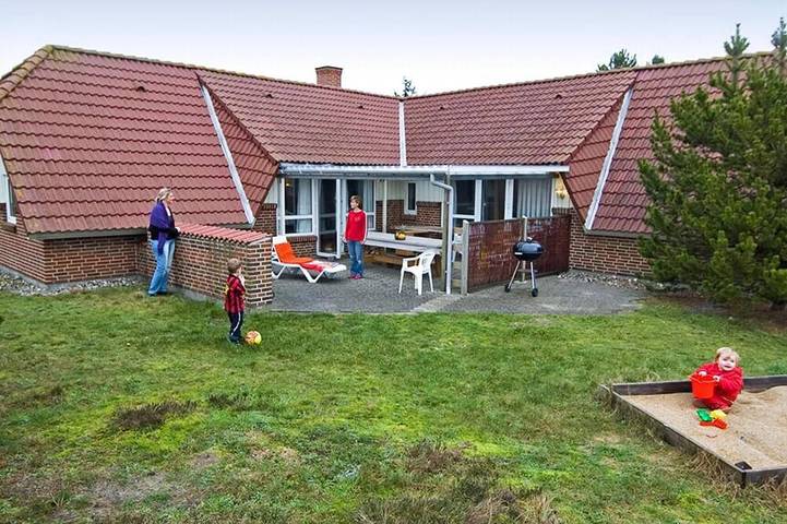 Ferienhaus für 18 Personen, mit Garten und Sauna, mit Haustier