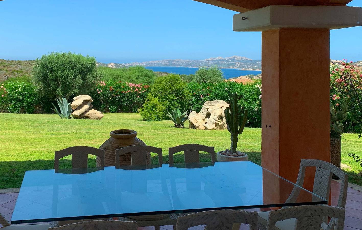Villa 'Minerva Palau' mit Meerblick, Spa-Pool mit Hydromassage und Gegenstromanlage in Palau (Sardinien), Costa Smeralda