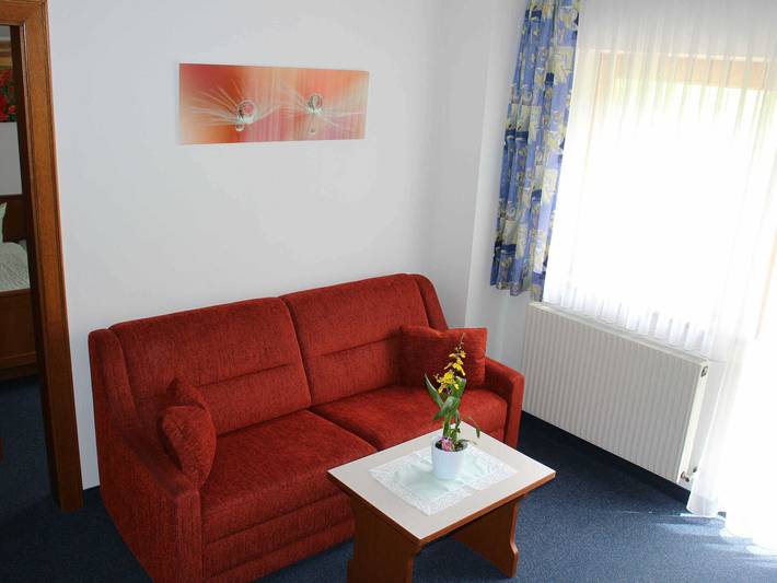 Ferienwohnung für 4 Personen, mit Balkon und Garten sowie Ausblick in Nauders - 3