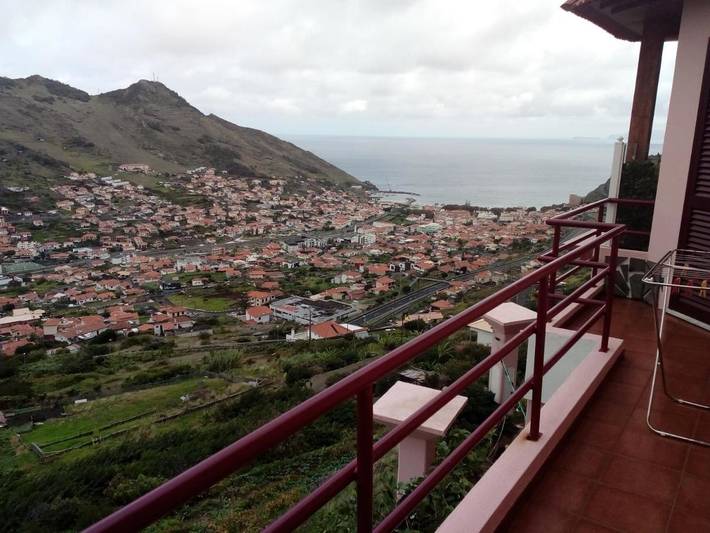 Maison d’hôte pour 4 personnes, avec Balcon et Terrasse ainsi que Jardin et Vue à Machico