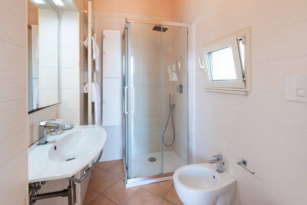 Ganze Wohnung, Ferienwohnung für 2 Personen mit Balkon in Bisceglie, Via Francigena