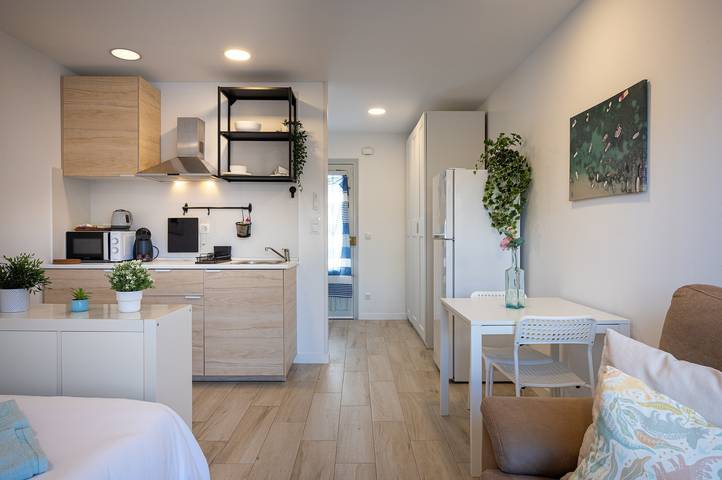 Entire apartment, Apartment 'Acogedor Studio A 10min De La Playa' with Wi-Fi in Torredembarra, Costa Dorada