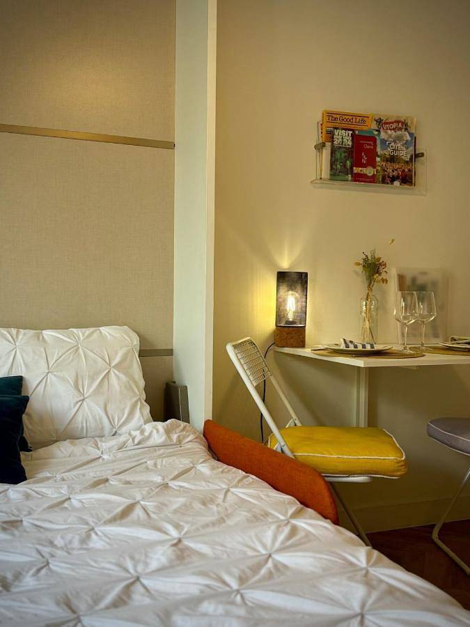 Appartement entier, Le Petit Chai - Studio tout equipé au calme proche universités et transports in Talence, Région de Bordeaux
