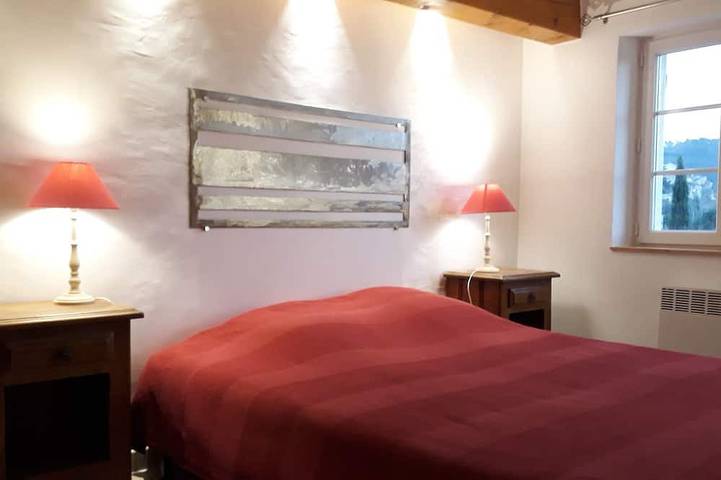 Location de vacances pour 8 personnes, avec jardin et terrasse à Ansouis - 4