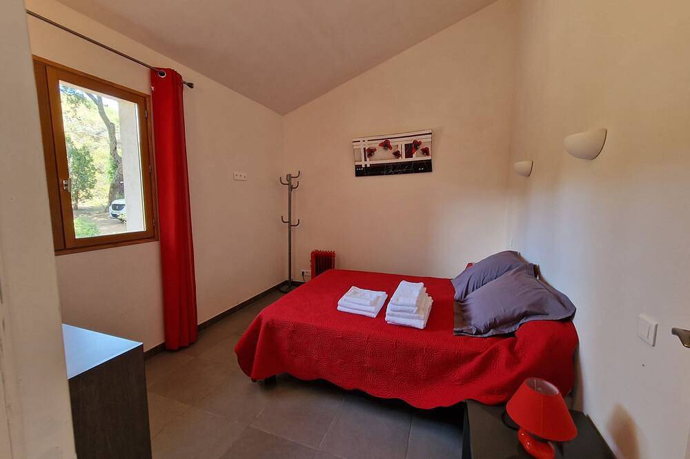 Palombaggia Villa Climatisee 4 Pers à moins de 700 mètres de la plage in Palombaggia, Porto-Vecchio