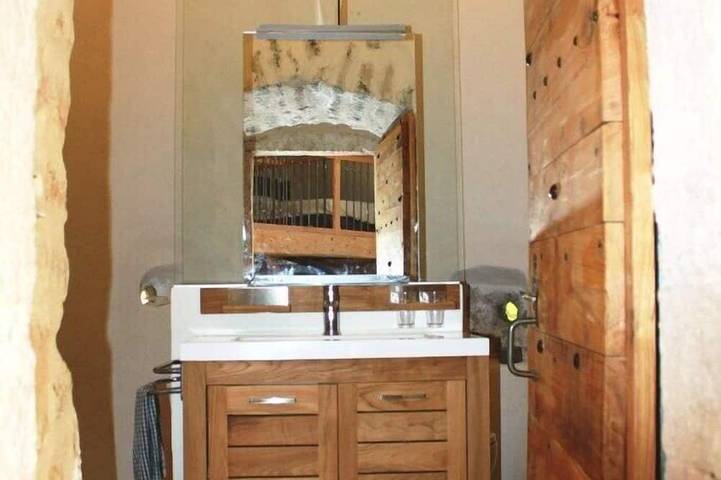 Château pour 5 personnes, avec jardin dans le Gard - 2