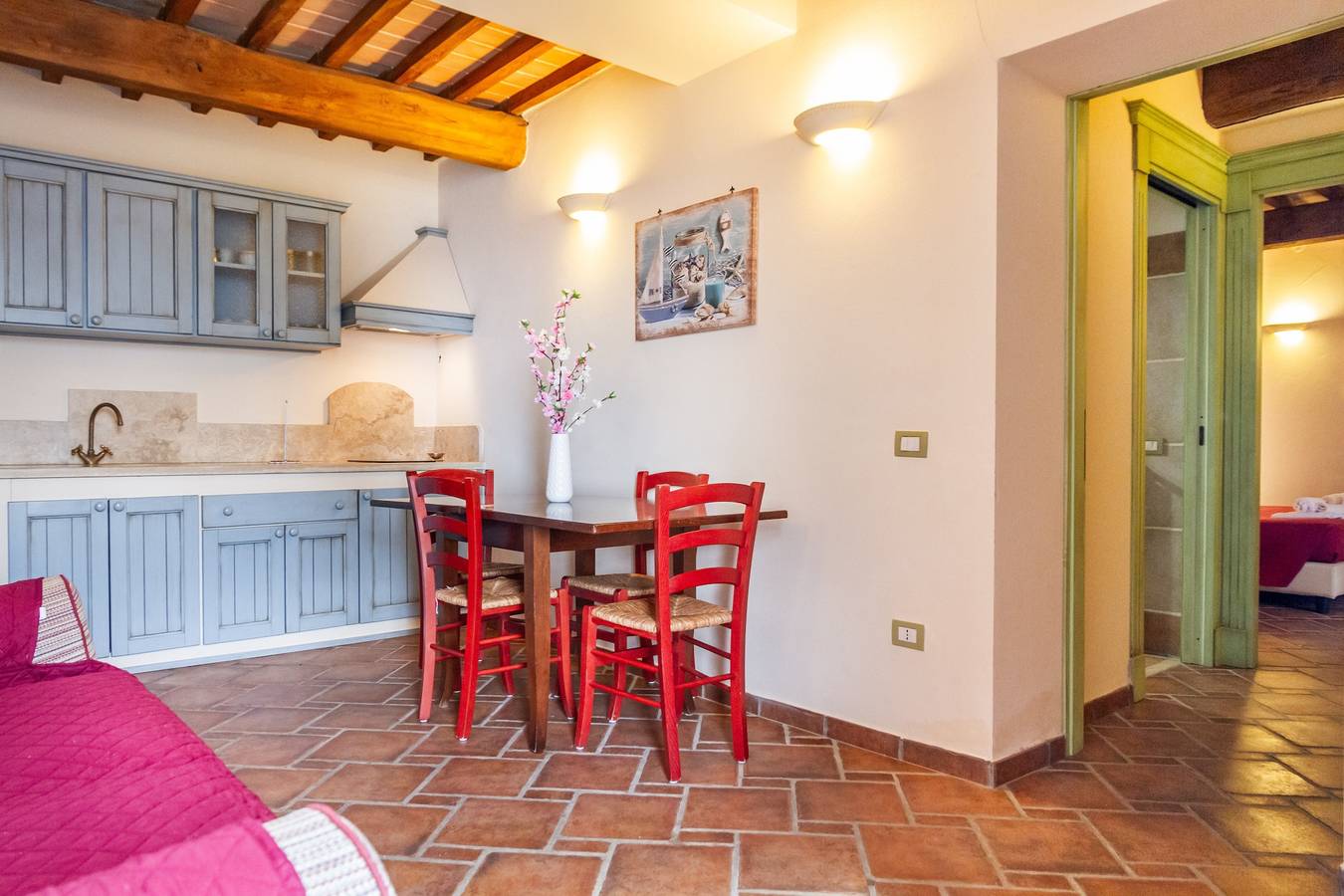 Appartamento intero, Appartamento 'Borgo La Contessa - Leopoldo' con piscina in comune, Wi-Fi e aria condizionata in Campiglia Marittima, Costa degli Etruschi