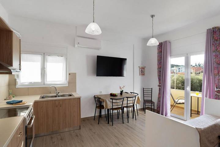 Ferienwohnung für 3 Personen, mit Ausblick und Balkon - 1