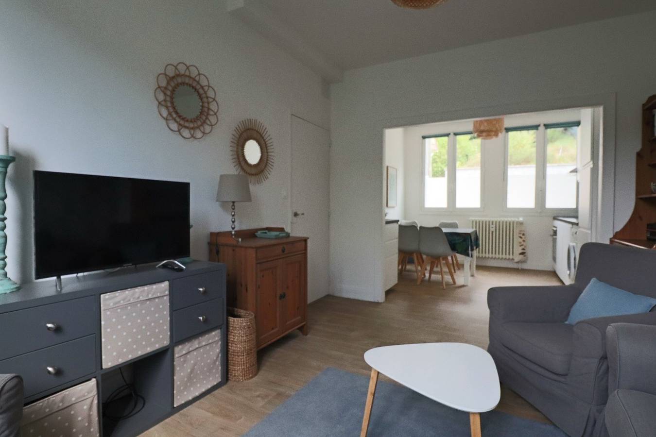 Ganze Wohnung, Appartement 'Les Agapanthes' mit Bergblick und Wlan in La Bourboule, Regionaler Naturpark Volcans d'Auvergne