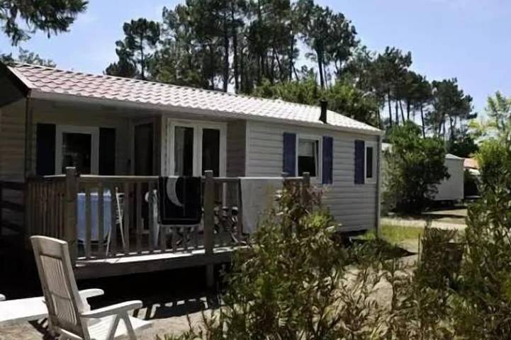 Camping pour 4 personnes à Biscarrosse