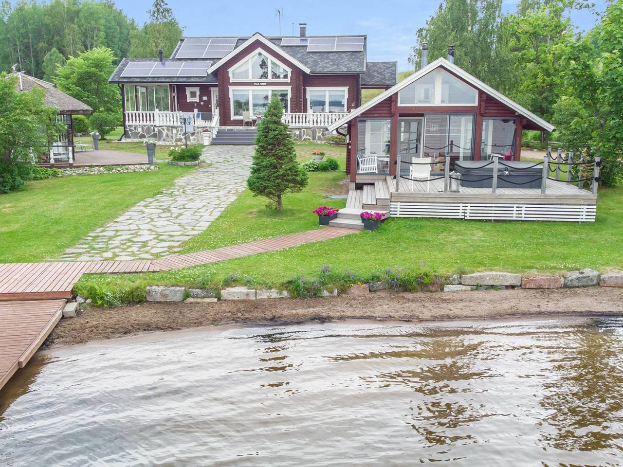 Villa sirpia in Lohja, Uusimaa