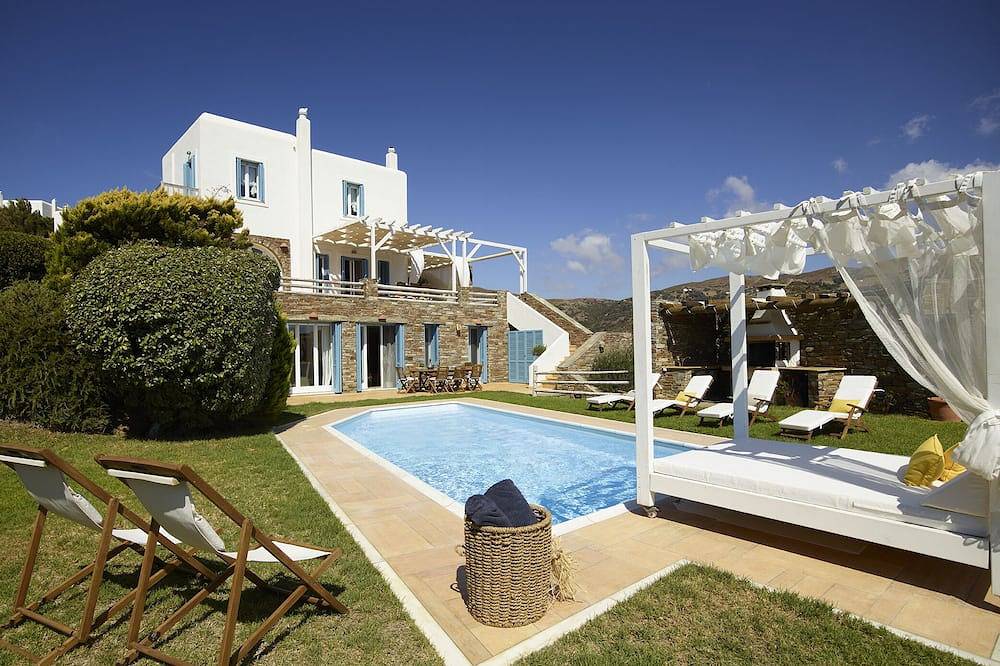 Casa vacanza a Andros a partire da 515€ a notte