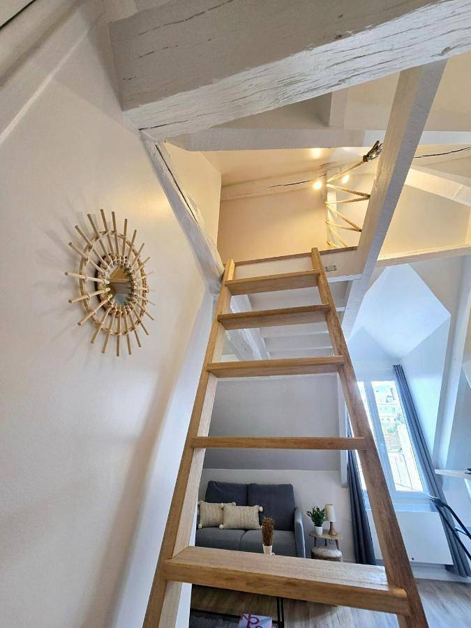Appartement entier, One-Bedroom Apartment in Pontoise, Val-d'Oise