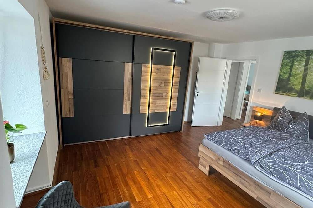 Neu ! \ngemütliches Ferienhaus in der Süd Eifel mit Garten und Stellplätze in Irrel, Eifelkreis Bitburg-Prüm