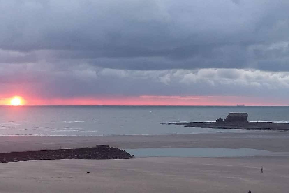 Apartamento entero, Apartamento frente al mar y playa, 4 personas, Wifi. Clasificado 2 estrellas in Le Portel, Boulogne-sur-Mer region