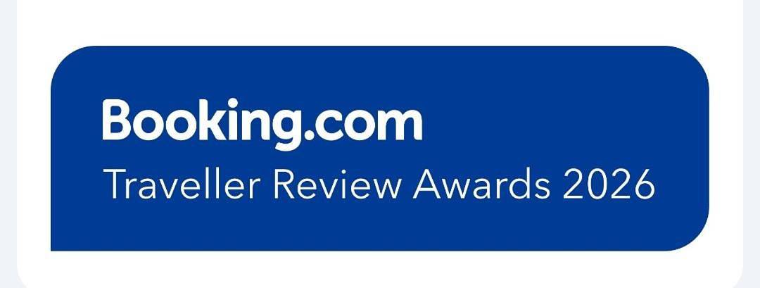 Location de vacances pour 4 personnes, avec jardin ainsi que vue et piscine, animaux acceptés à Savigné - 2