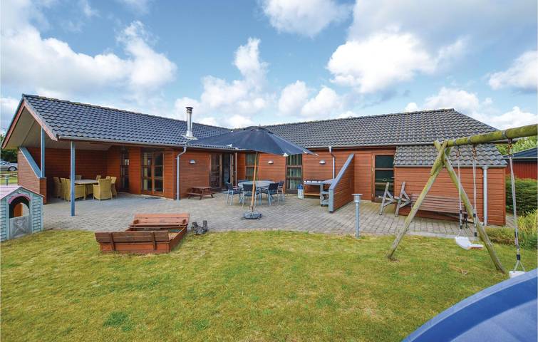 Ferienhaus für 6 Personen, mit Terrasse und Whirlpool - 1