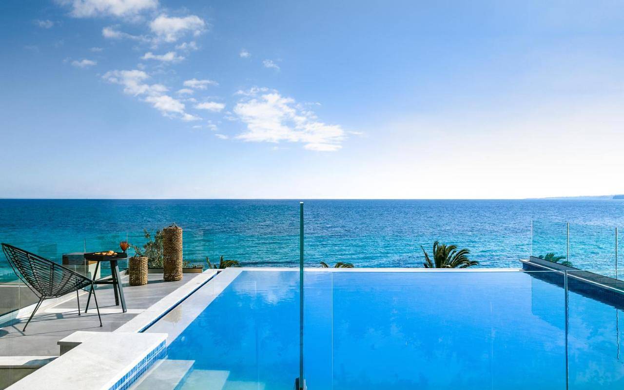 Nerea Seafront Villa, a Pristine Retreat, By Thinkvilla in Zakynthos Stadt, Zakynthos