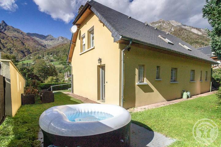 Gîte pour 4 personnes, avec jacuzzi et jardin à Cauterets - 2