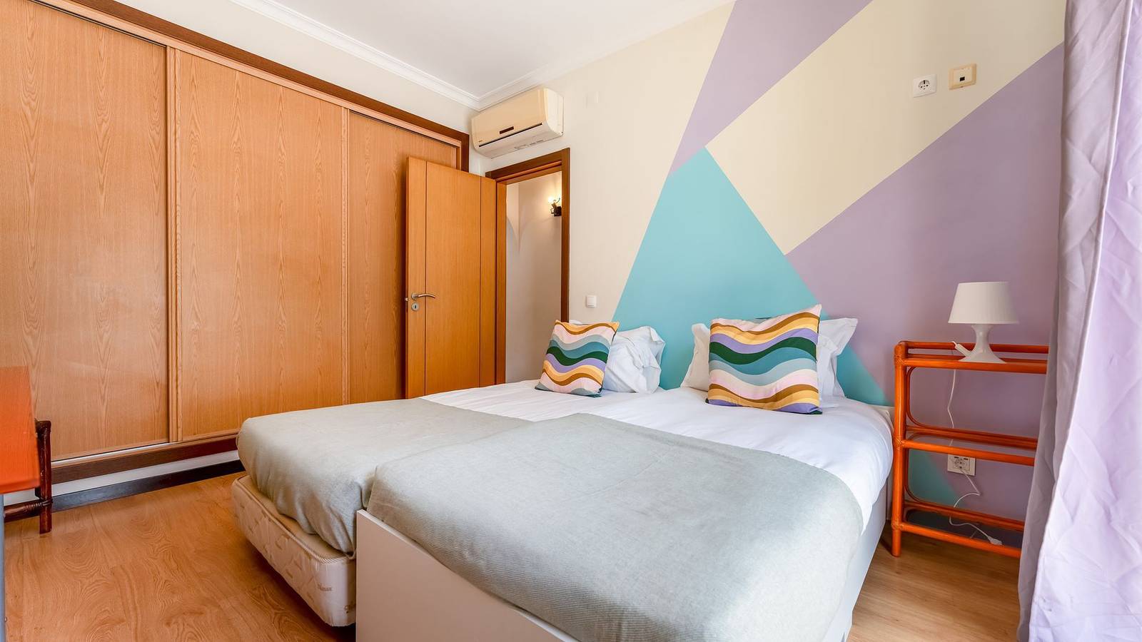 Ferienhaus für 6 Personen mit Garten in Mexilhoeira Grande, Faro Distrikt